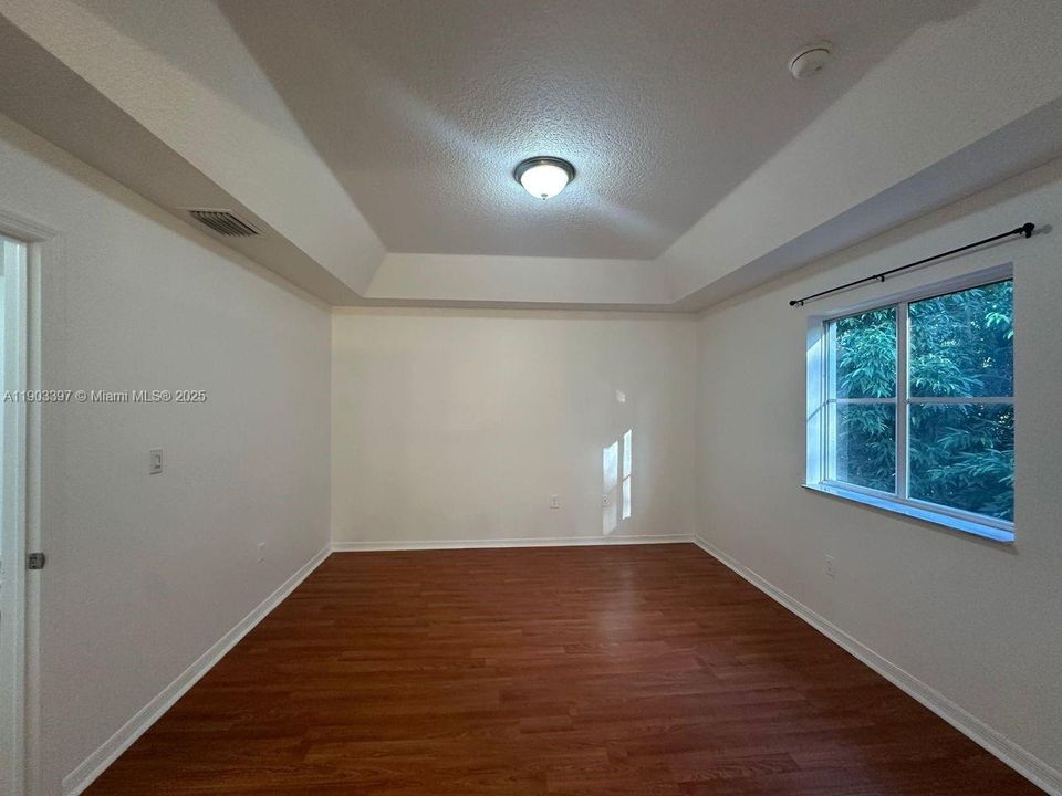 В аренду: $2,200 (3 спален, 2 ванн, 1509 Квадратных фут)