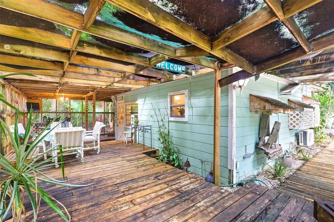 待售: $406,125 (2 贝兹, 2 浴室, 795 平方英尺)