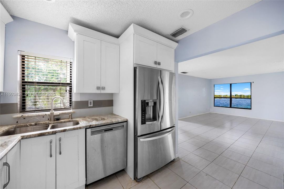 For Sale: $270,000 (3 beds, 2 baths, 1120 Square Feet)