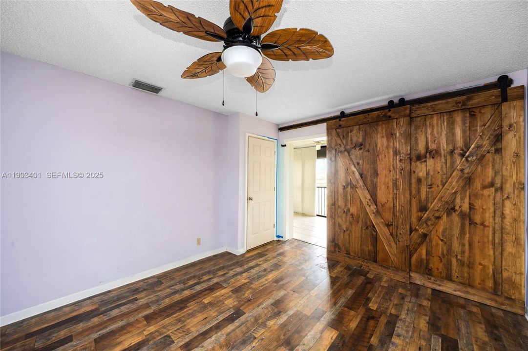 For Sale: $270,000 (3 beds, 2 baths, 1120 Square Feet)