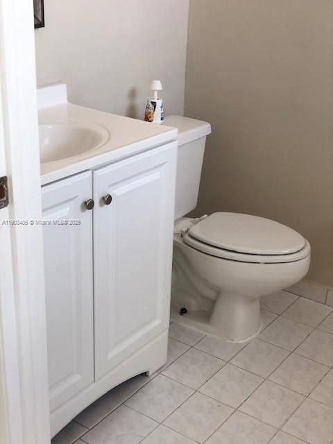 En Venta: $305,000 (2 camas, 2 baños, 850 Pies cuadrados)