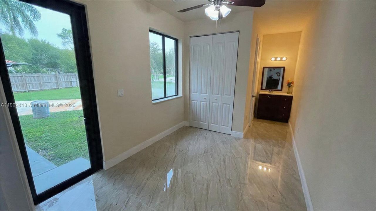 В аренду: $7,950 (7 спален, 8 ванн, 3481 Квадратных фут)