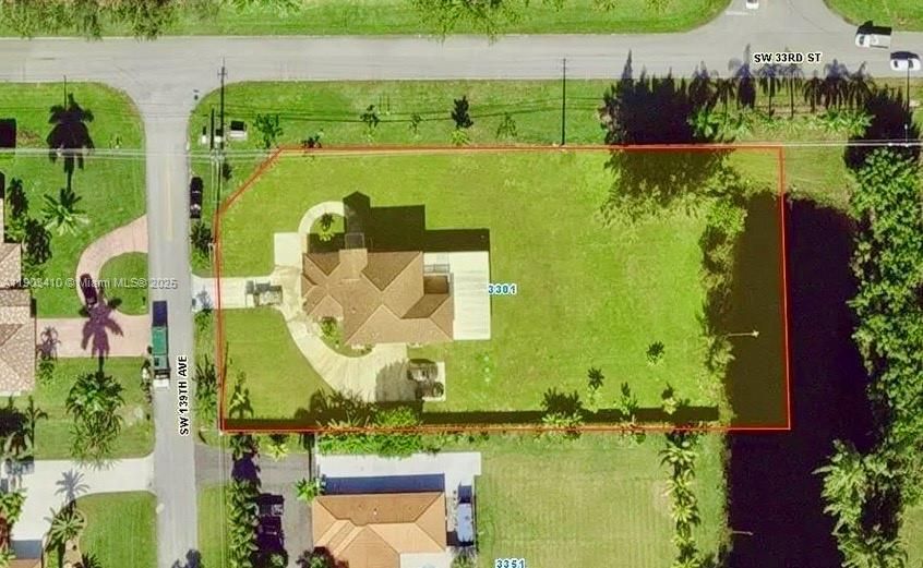 В аренду: $7,950 (7 спален, 8 ванн, 3481 Квадратных фут)