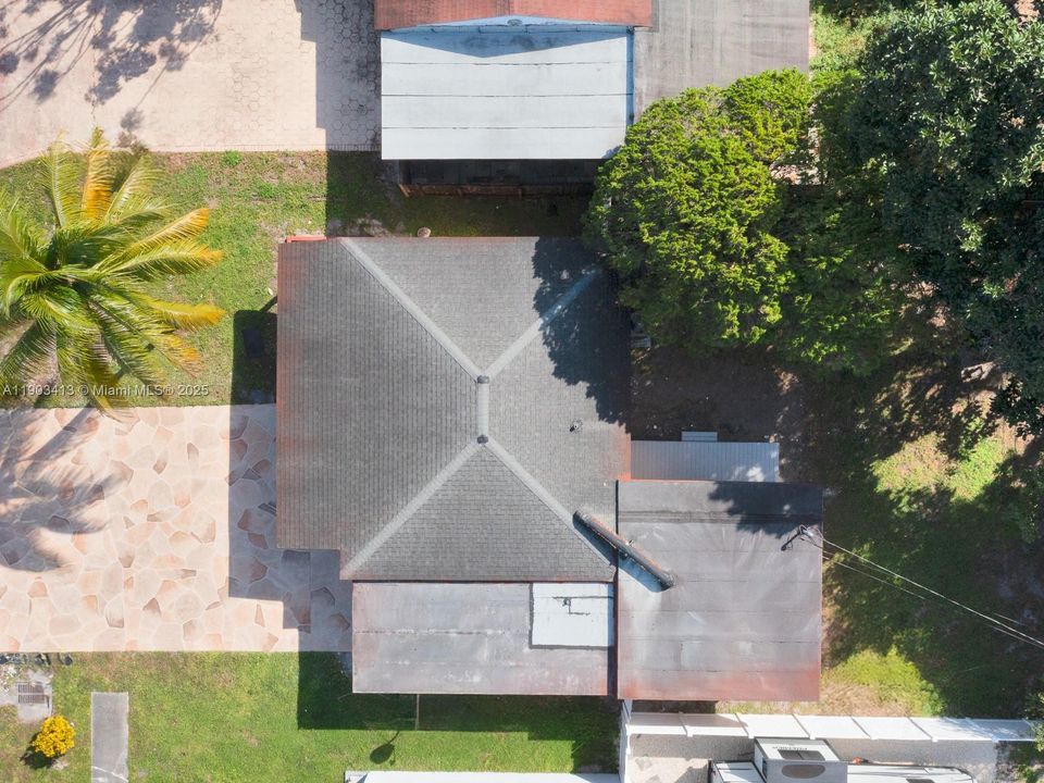 For Sale: $459,900 (3 beds, 2 baths, 1176 Square Feet)