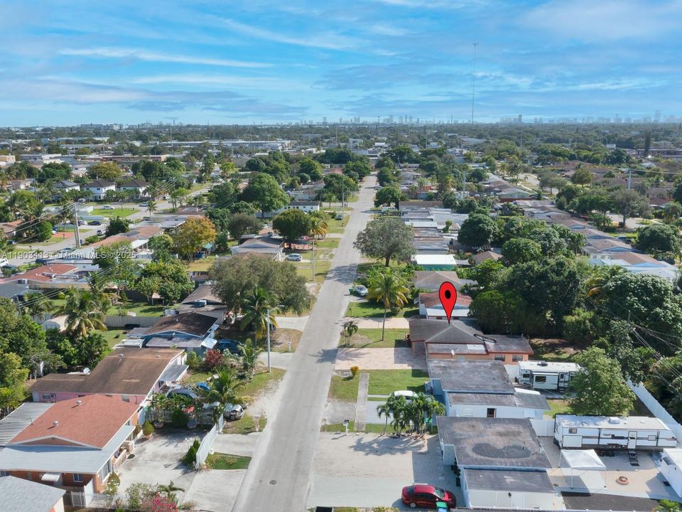 For Sale: $459,900 (3 beds, 2 baths, 1176 Square Feet)