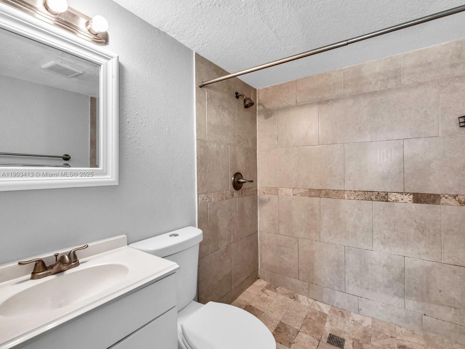 For Sale: $459,900 (3 beds, 2 baths, 1176 Square Feet)