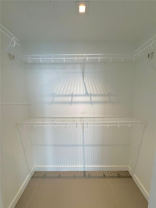 Recently Rented: $3,150 (1 beds, 1 baths, 752 Square Feet)