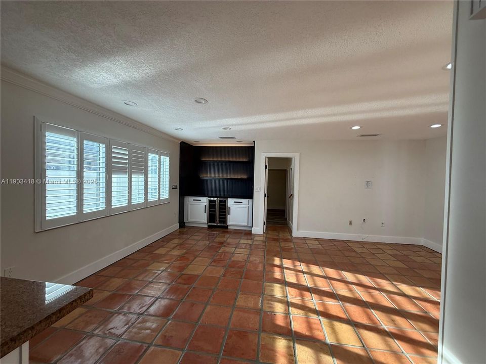 Recently Rented: $4,500 (5 beds, 3 baths, 2485 Square Feet)