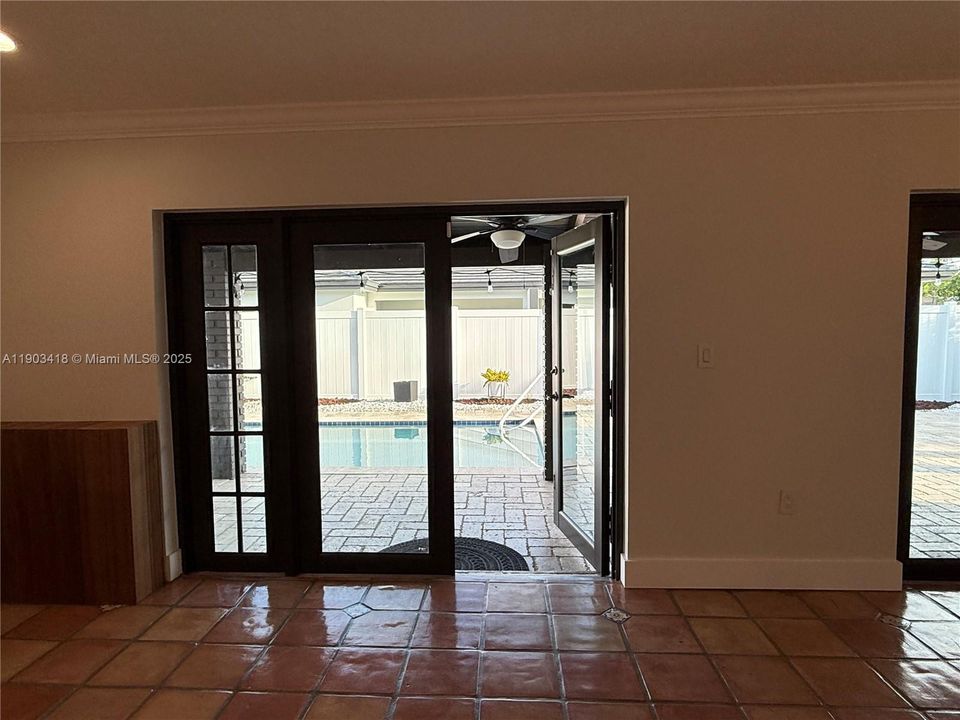 Recently Rented: $4,500 (5 beds, 3 baths, 2485 Square Feet)