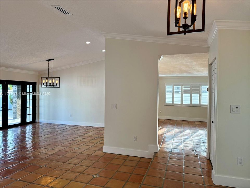 Recently Rented: $4,500 (5 beds, 3 baths, 2485 Square Feet)