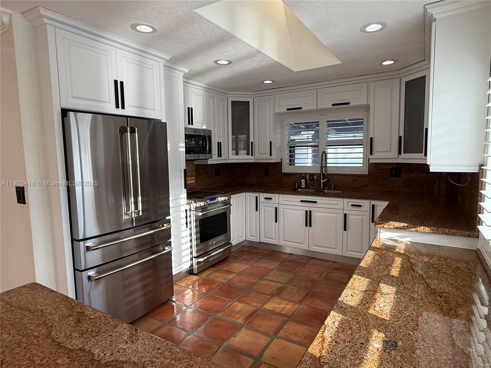 Recently Rented: $4,500 (5 beds, 3 baths, 2485 Square Feet)