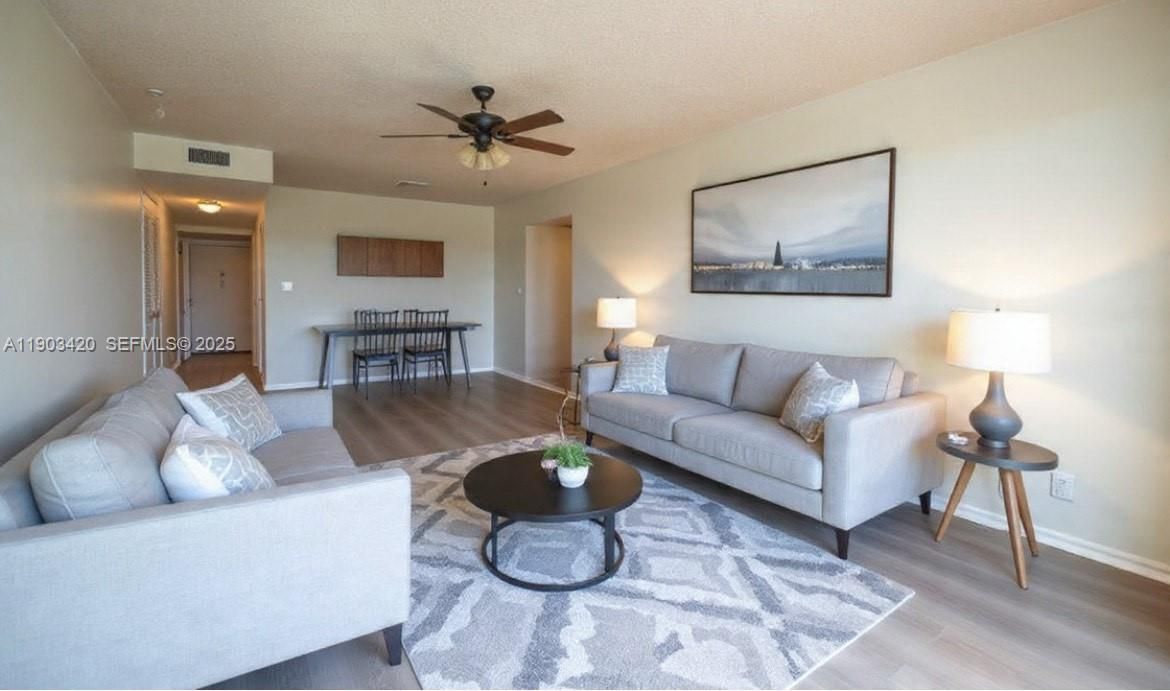 For Sale: $112,500 (1 beds, 1 baths, 823 Square Feet)