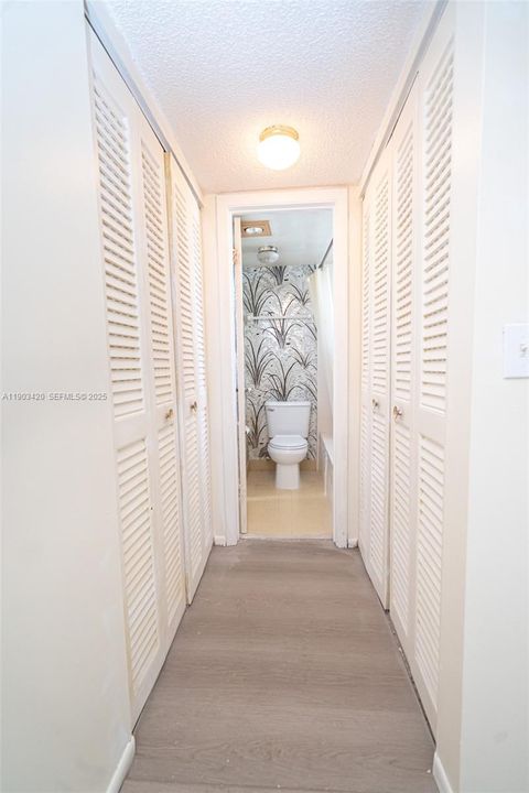 For Sale: $112,500 (1 beds, 1 baths, 823 Square Feet)