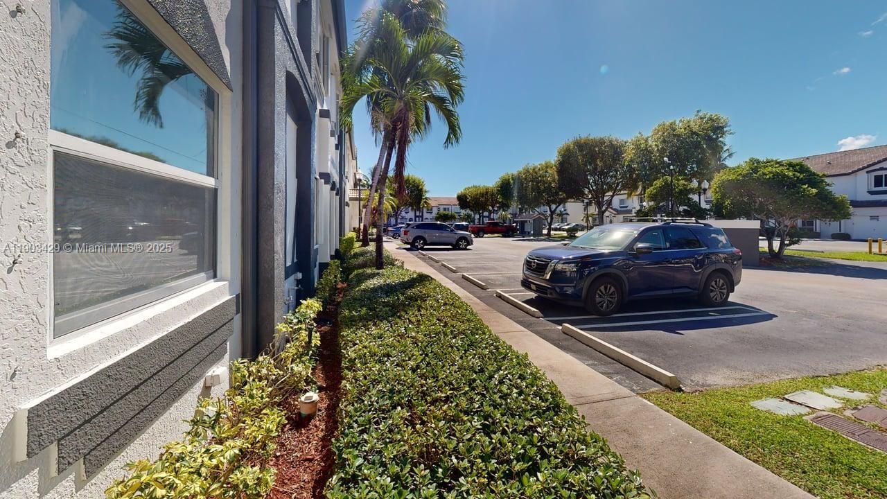 В аренду: $2,150 (3 спален, 2 ванн, 1452 Квадратных фут)