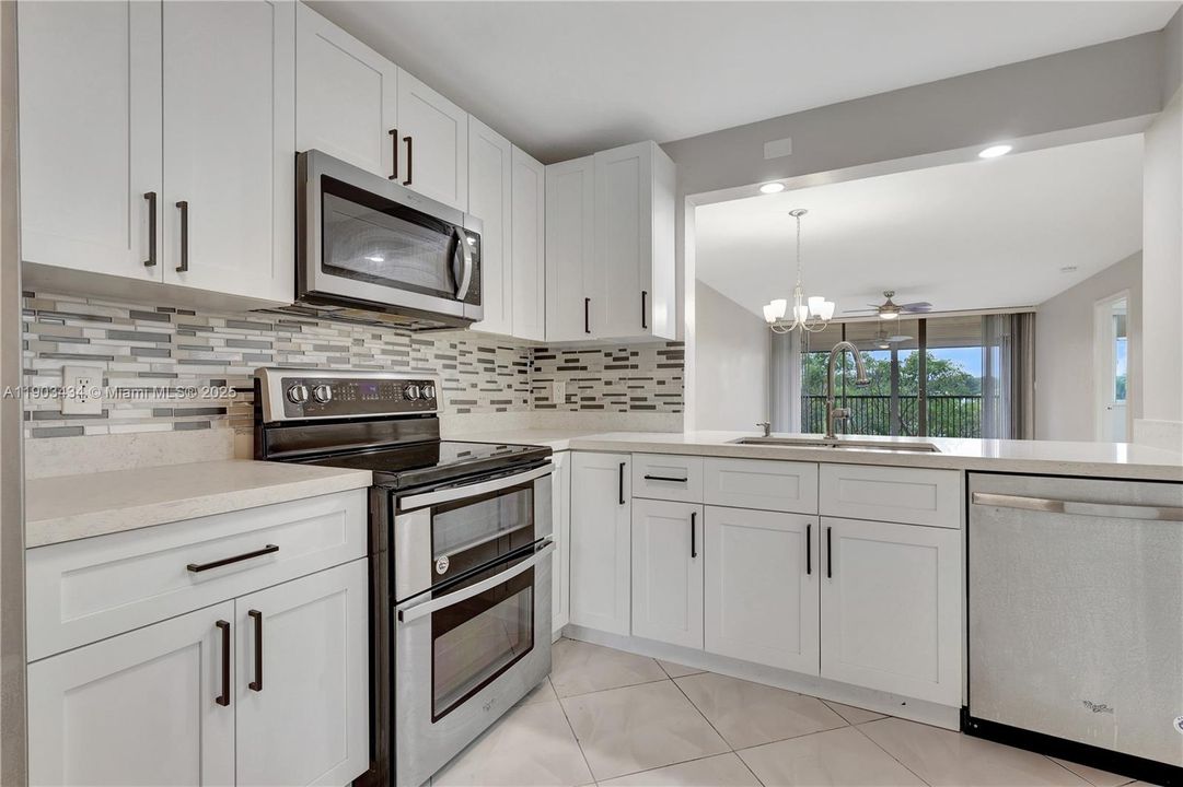 Recently Rented: $2,150 (2 beds, 2 baths, 1123 Square Feet)