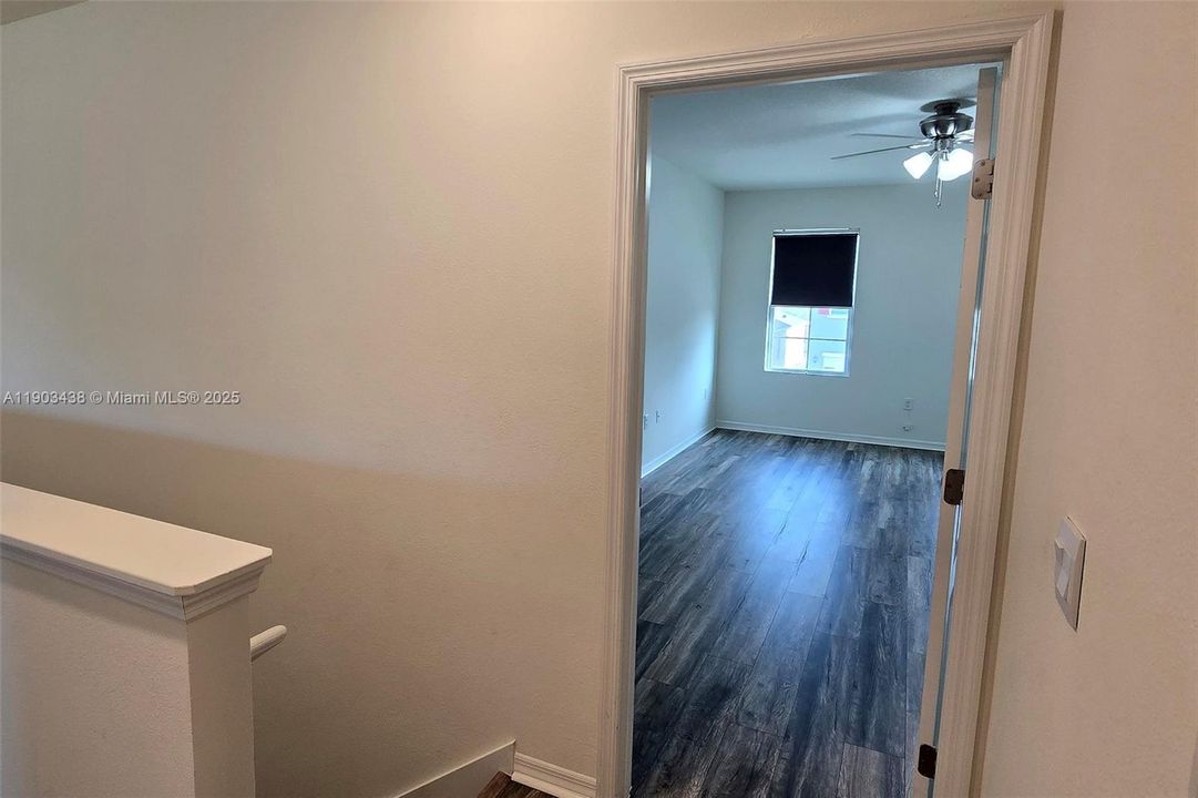 For Sale: $445,000 (5 beds, 3 baths, 2601 Square Feet)