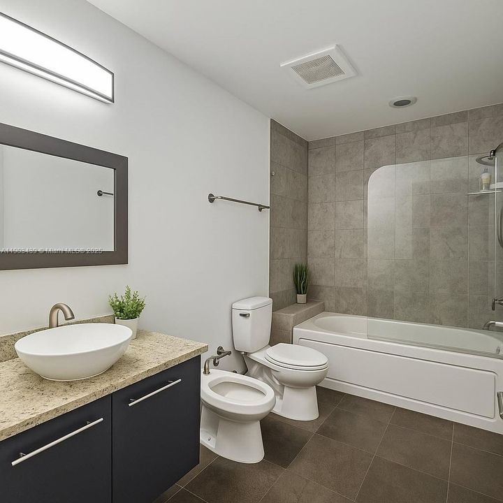 Active With Contract: $395,000 (2 beds, 2 baths, 816 Square Feet)