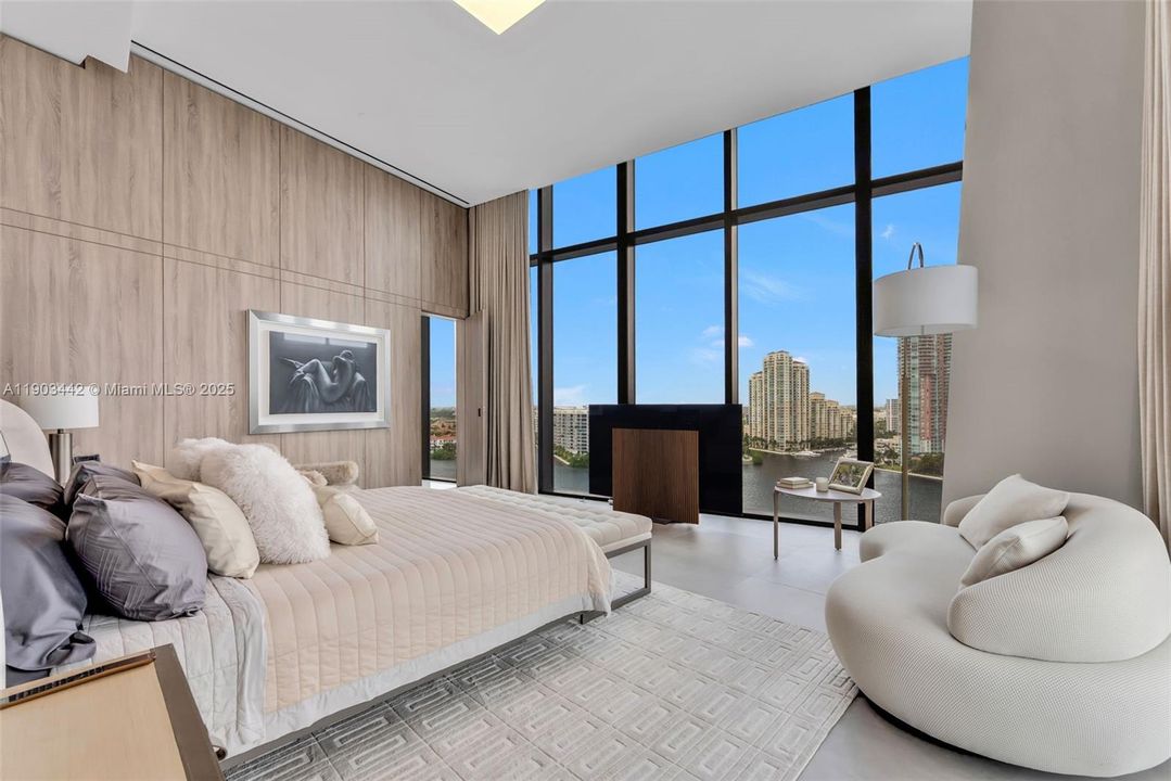 В аренду: $65,000 (6 спален, 7 ванн, 6200 Квадратных фут)