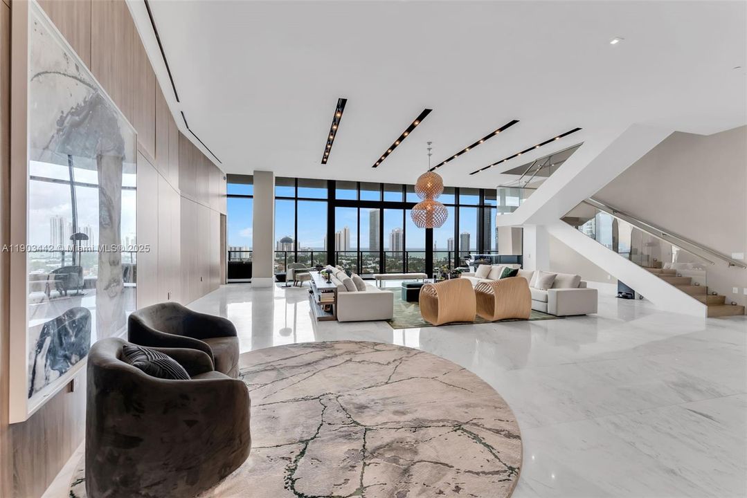 В аренду: $65,000 (6 спален, 7 ванн, 6200 Квадратных фут)