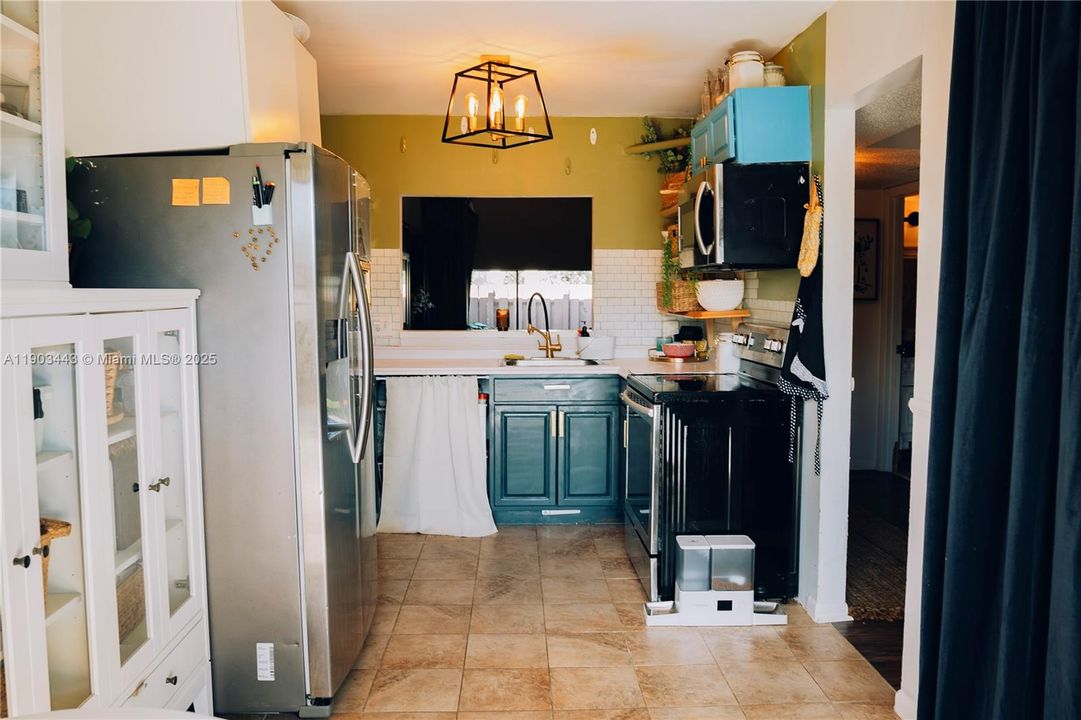 Activo con contrato: $330,000 (2 camas, 2 baños, 1230 Pies cuadrados)