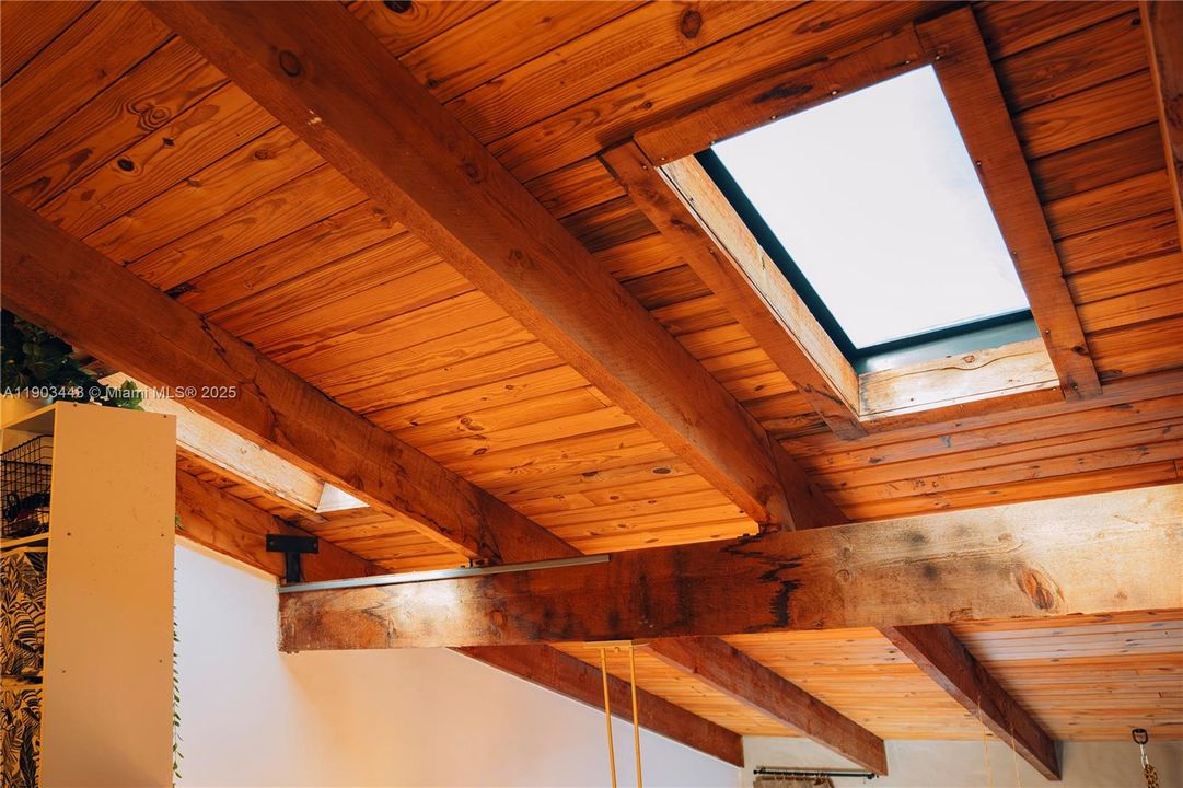 Activo con contrato: $330,000 (2 camas, 2 baños, 1230 Pies cuadrados)