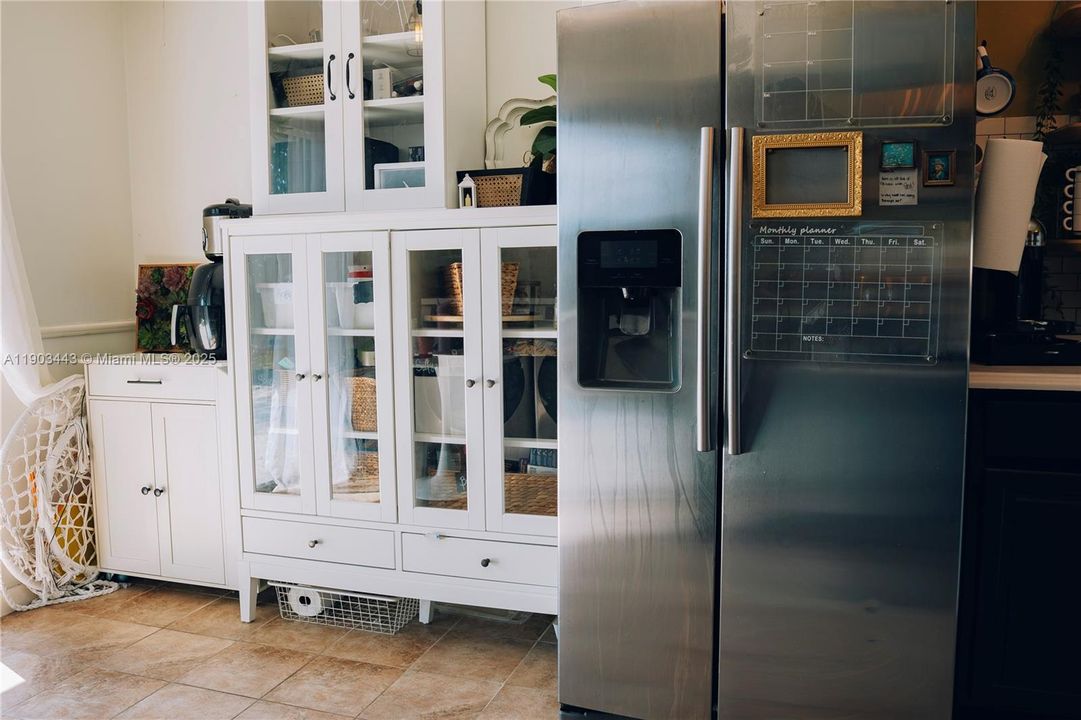 Activo con contrato: $330,000 (2 camas, 2 baños, 1230 Pies cuadrados)