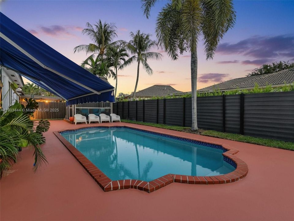 На продажу: $775,000 (3 спален, 2 ванн, 1673 Квадратных фут)