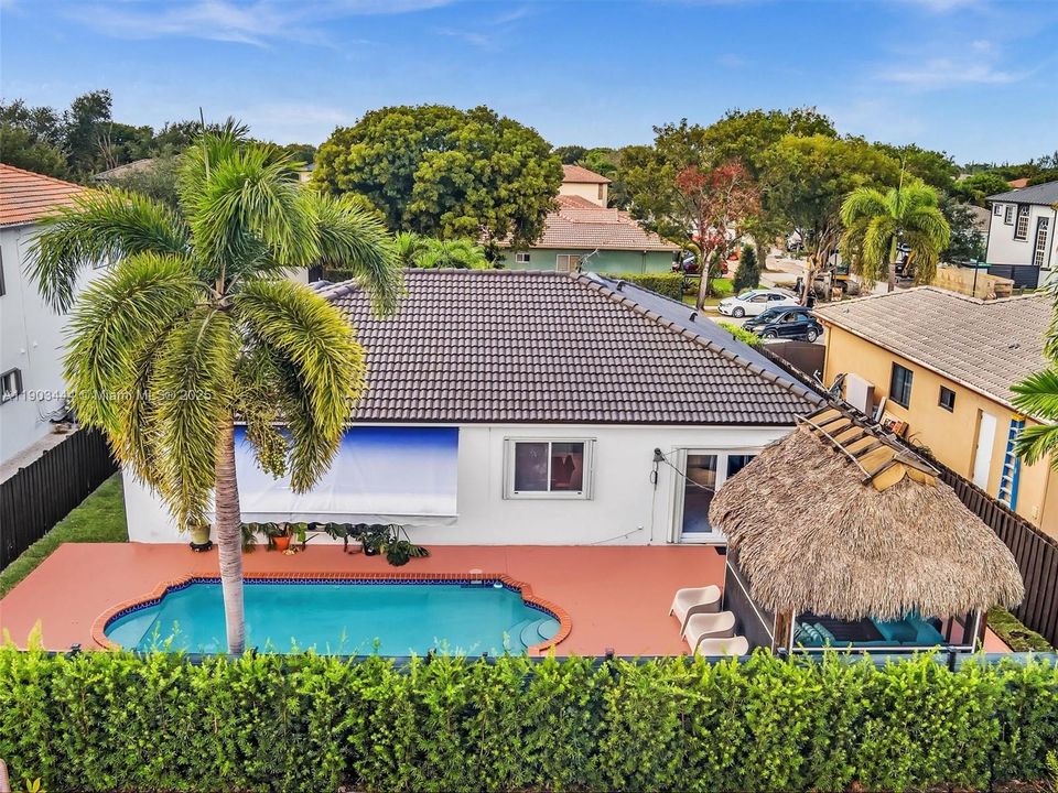 На продажу: $775,000 (3 спален, 2 ванн, 1673 Квадратных фут)