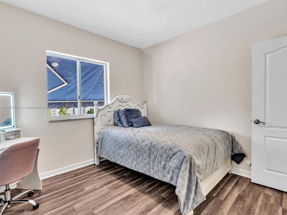 На продажу: $775,000 (3 спален, 2 ванн, 1673 Квадратных фут)