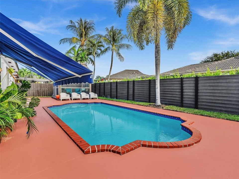 На продажу: $775,000 (3 спален, 2 ванн, 1673 Квадратных фут)