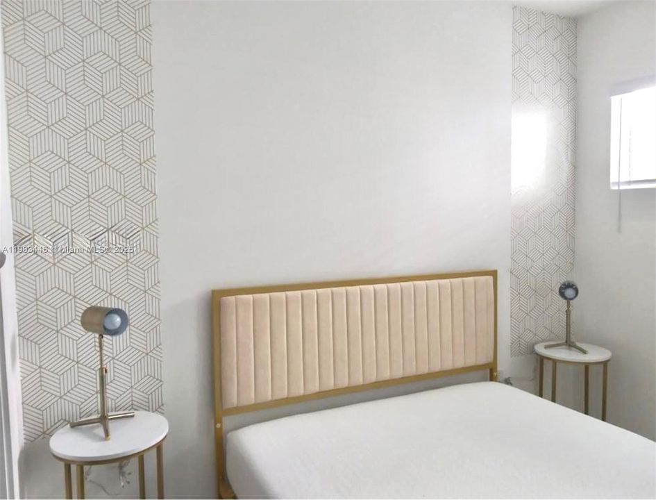 For Rent: $1,950 (1 beds, 1 baths, 426 Square Feet)