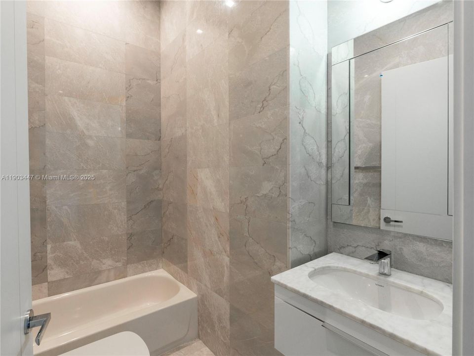 For Sale: $7,350,000 (4 beds, 5 baths, 3252 Square Feet)