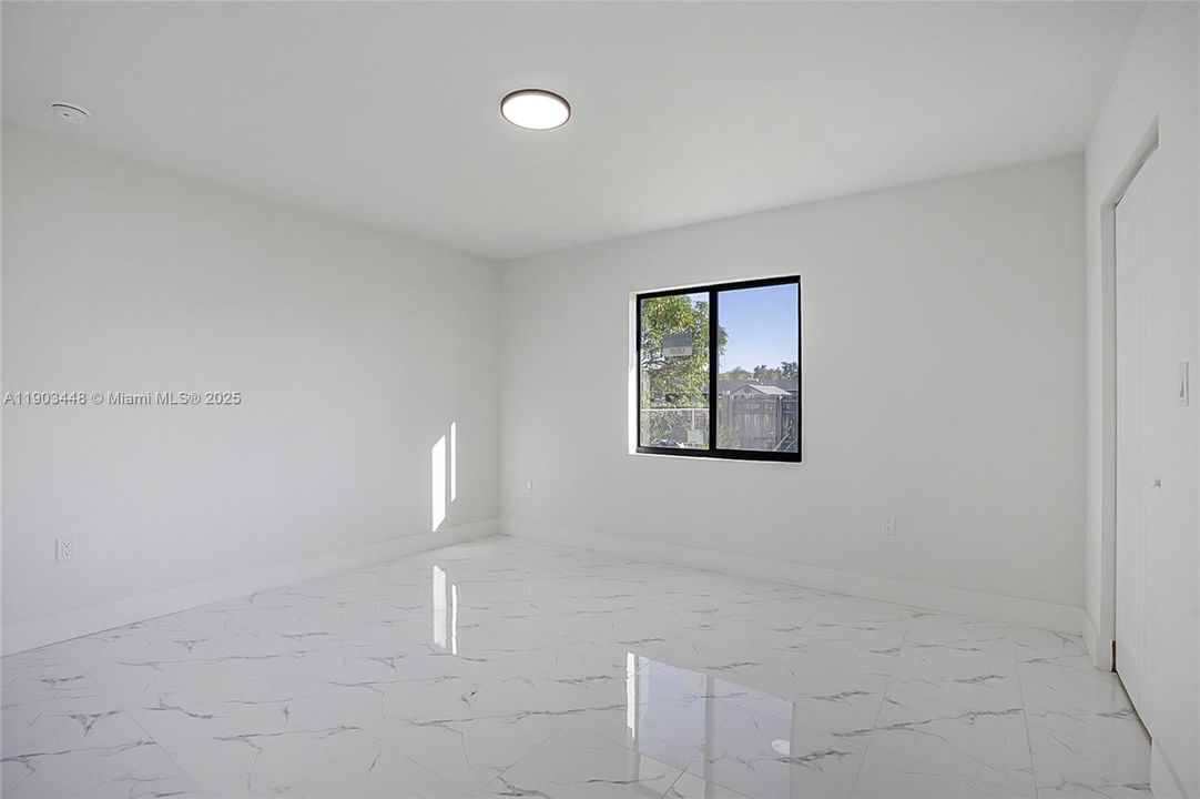 For Rent: $1,950 (1 beds, 1 baths, 0 Square Feet)