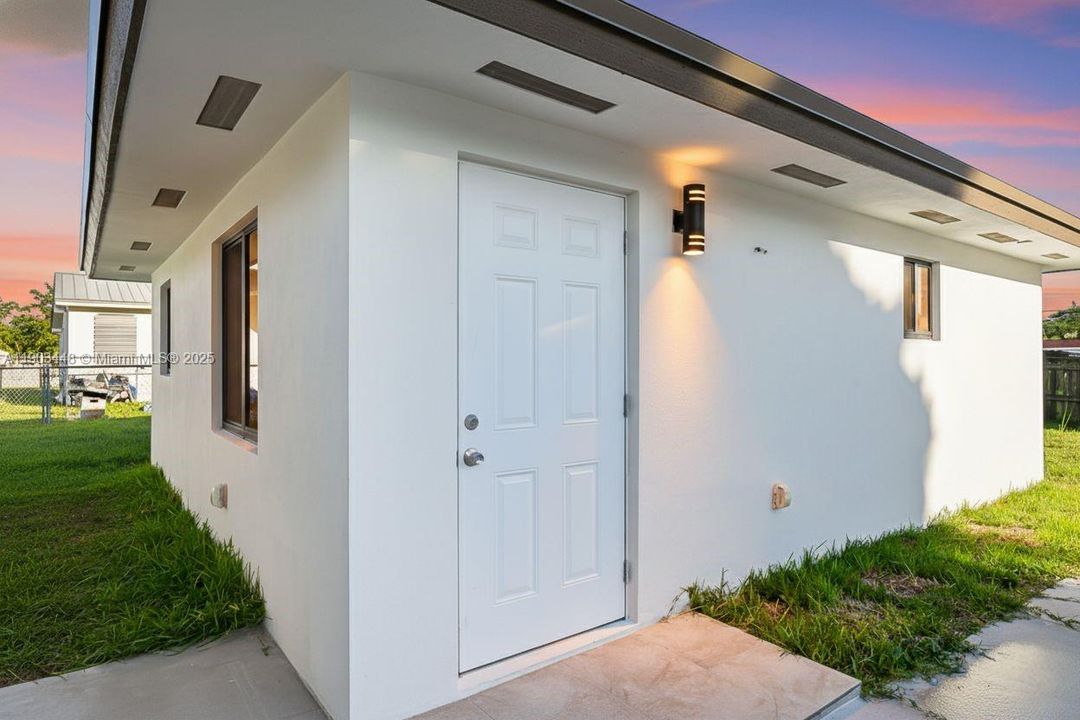 For Rent: $1,950 (1 beds, 1 baths, 0 Square Feet)