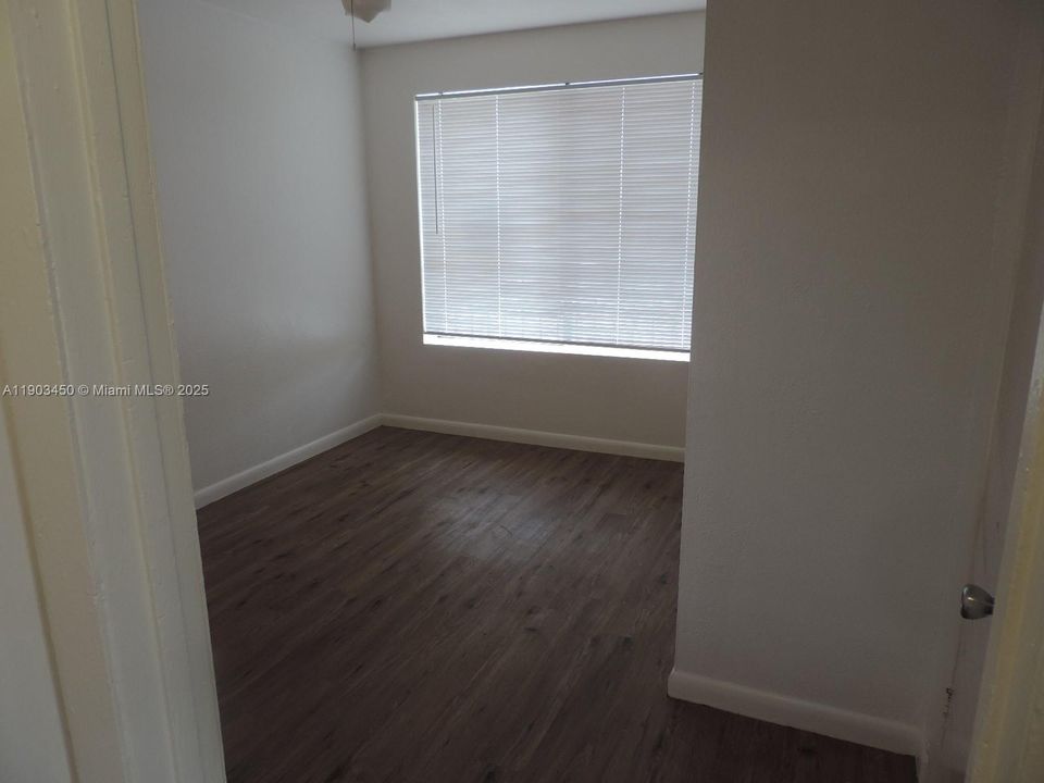 For Rent: $1,451 (1 beds, 1 baths, 610 Square Feet)