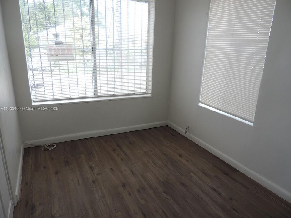 For Rent: $1,451 (1 beds, 1 baths, 610 Square Feet)