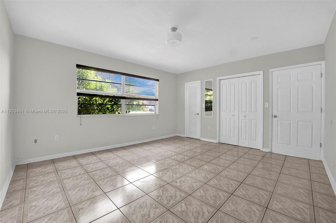 Recently Rented: $4,200 (4 beds, 2 baths, 3329 Square Feet)