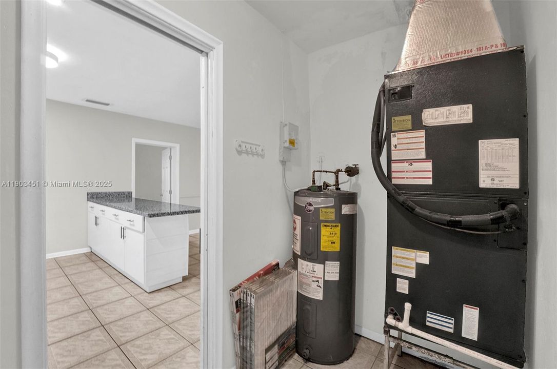 Recently Rented: $4,200 (4 beds, 2 baths, 3329 Square Feet)