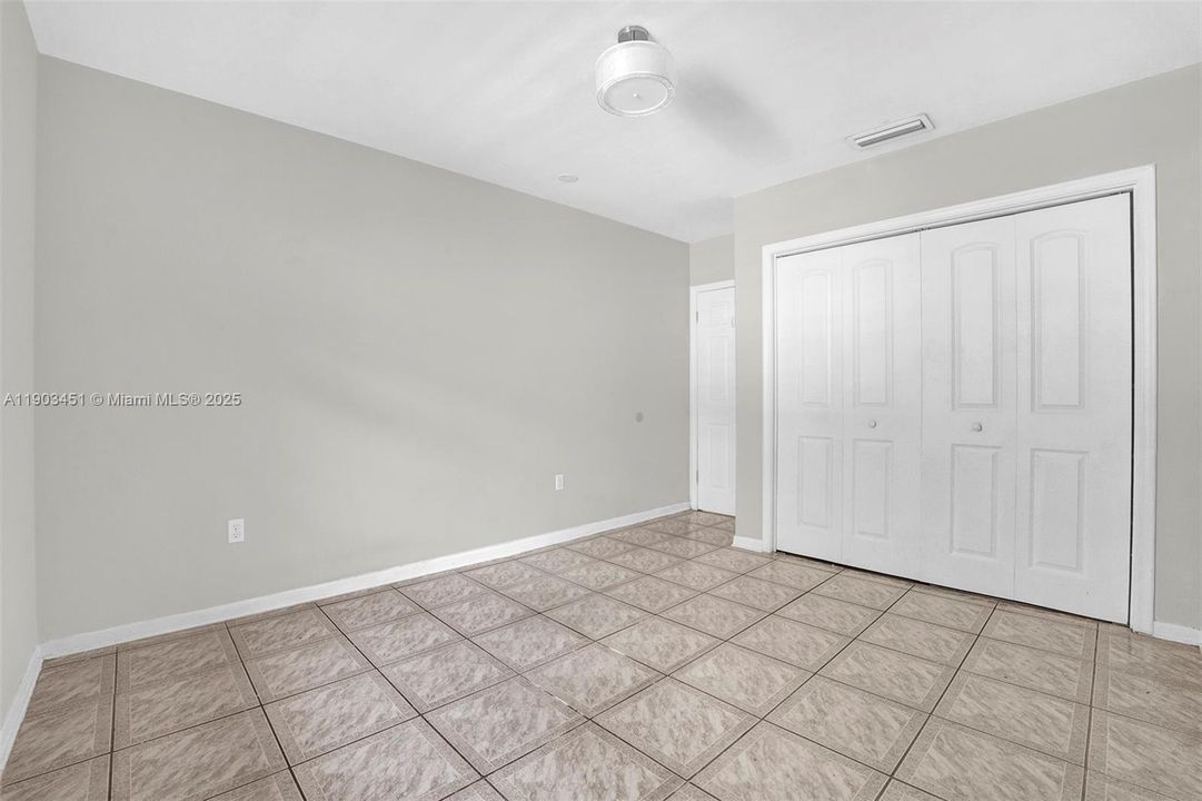 Recently Rented: $4,200 (4 beds, 2 baths, 3329 Square Feet)