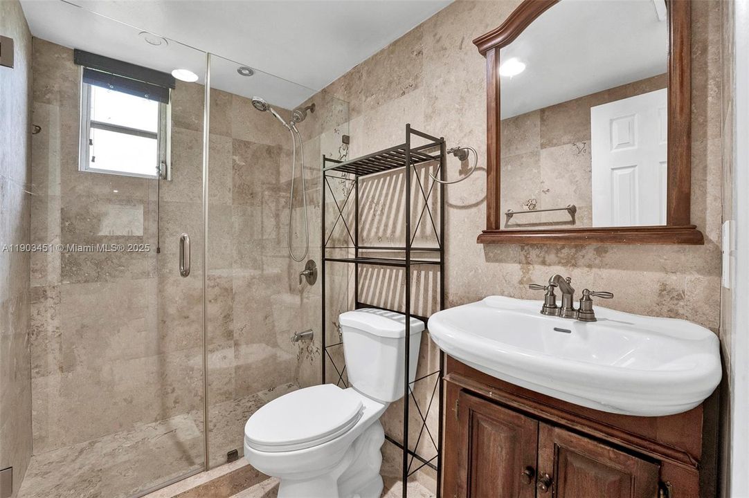 Recently Rented: $4,200 (4 beds, 2 baths, 3329 Square Feet)