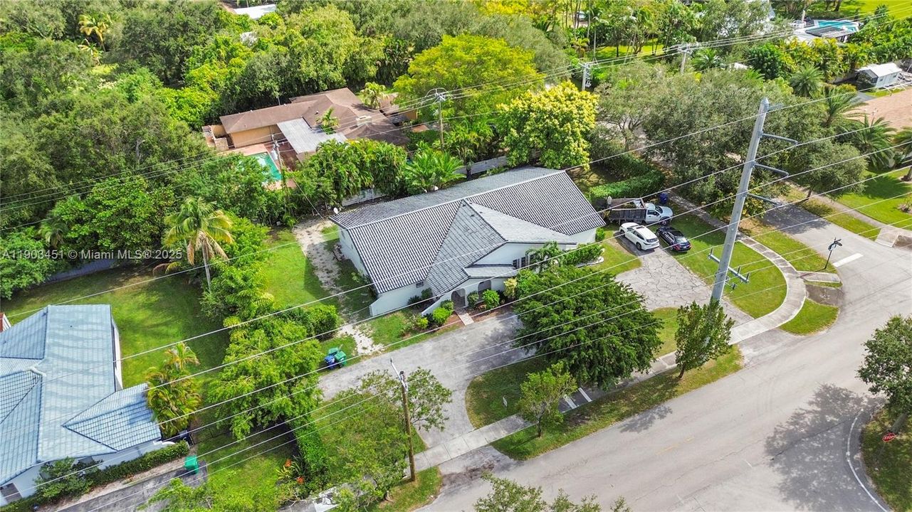 Recently Rented: $4,200 (4 beds, 2 baths, 3329 Square Feet)