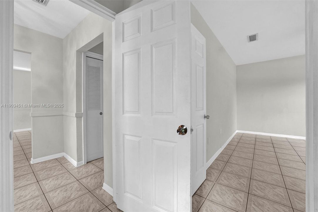 Recently Rented: $4,200 (4 beds, 2 baths, 3329 Square Feet)