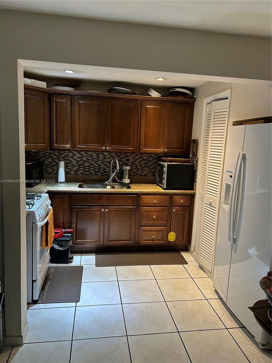 For Sale: $529,000 (3 beds, 2 baths, 1780 Square Feet)