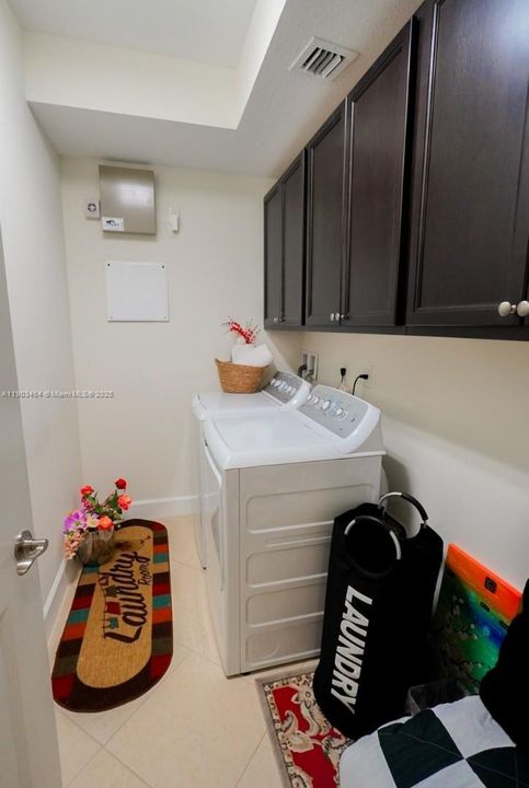 На продажу: $859,000 (4 спален, 3 ванн, 2942 Квадратных фут)