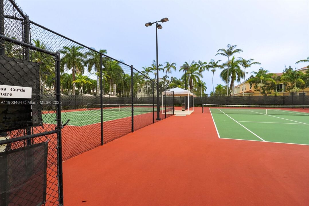 На продажу: $859,000 (4 спален, 3 ванн, 2942 Квадратных фут)