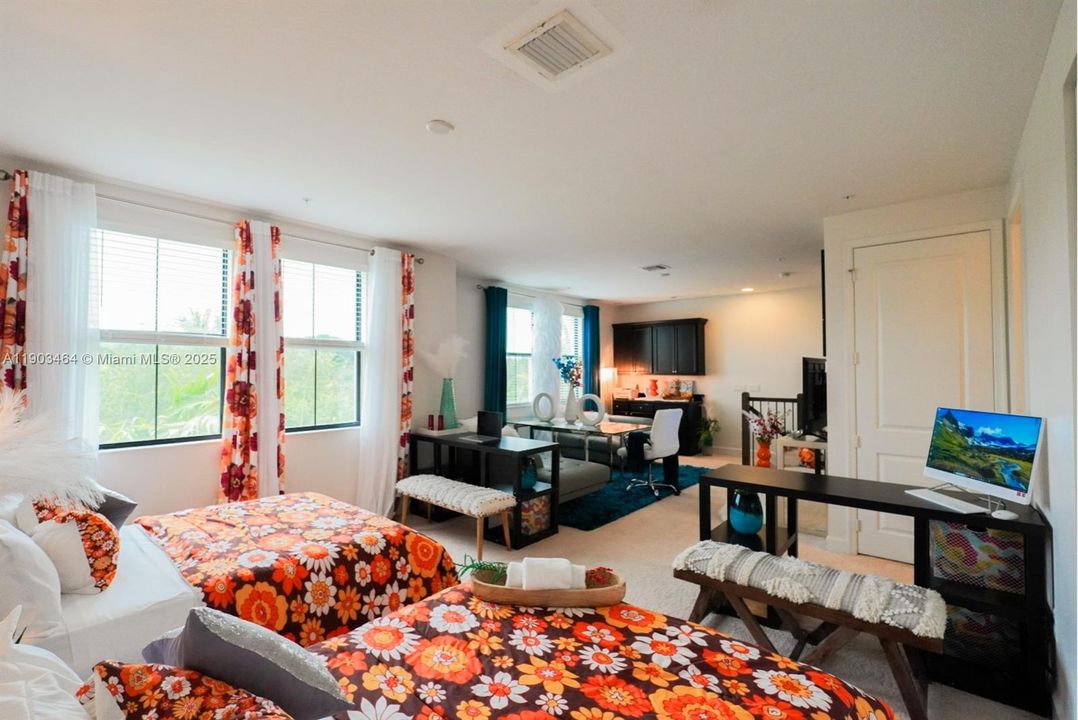 На продажу: $859,000 (4 спален, 3 ванн, 2942 Квадратных фут)