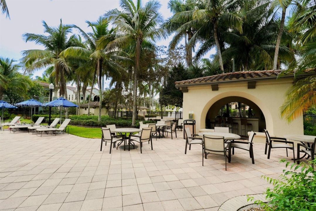 На продажу: $859,000 (4 спален, 3 ванн, 2942 Квадратных фут)