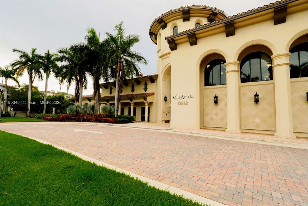 На продажу: $859,000 (4 спален, 3 ванн, 2942 Квадратных фут)