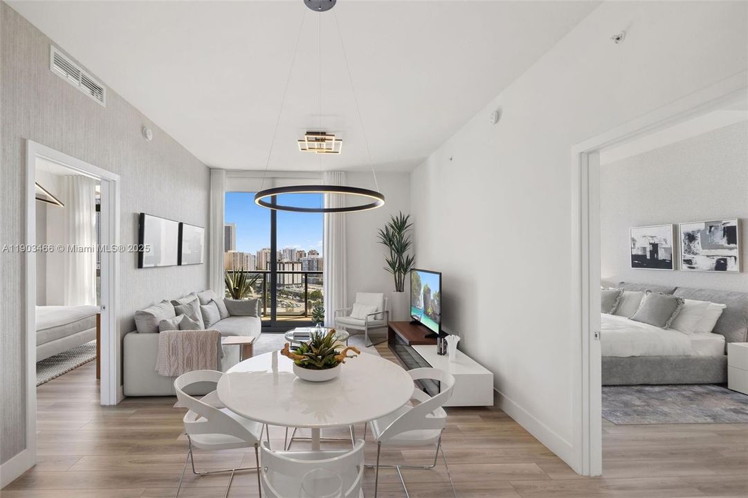 Под контрактом: $4,163 (2 спален, 2 ванн, 1264 Квадратных фут)