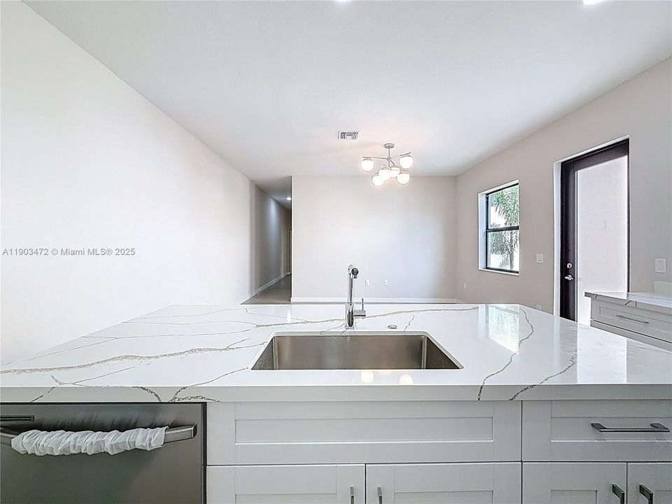 For Rent: $3,150 (3 beds, 2 baths, 0 Square Feet)